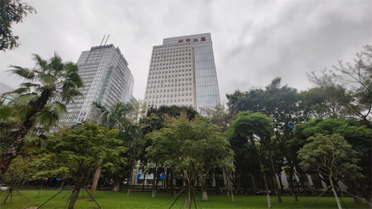 航天大厦建筑外观图