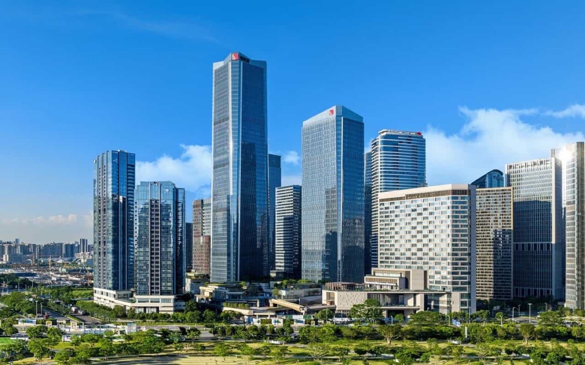 前海鸿荣源中心建筑外观图