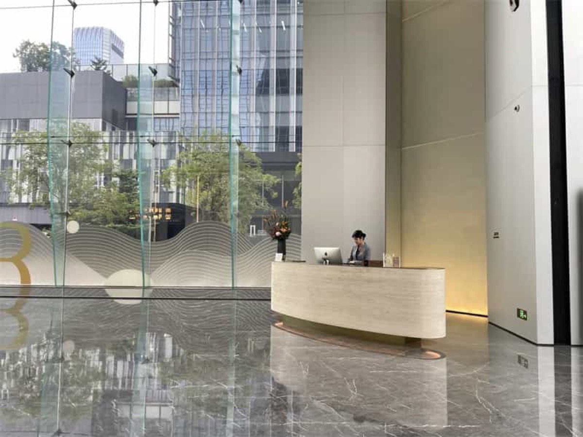 前海鸿荣源中心项目实景图二