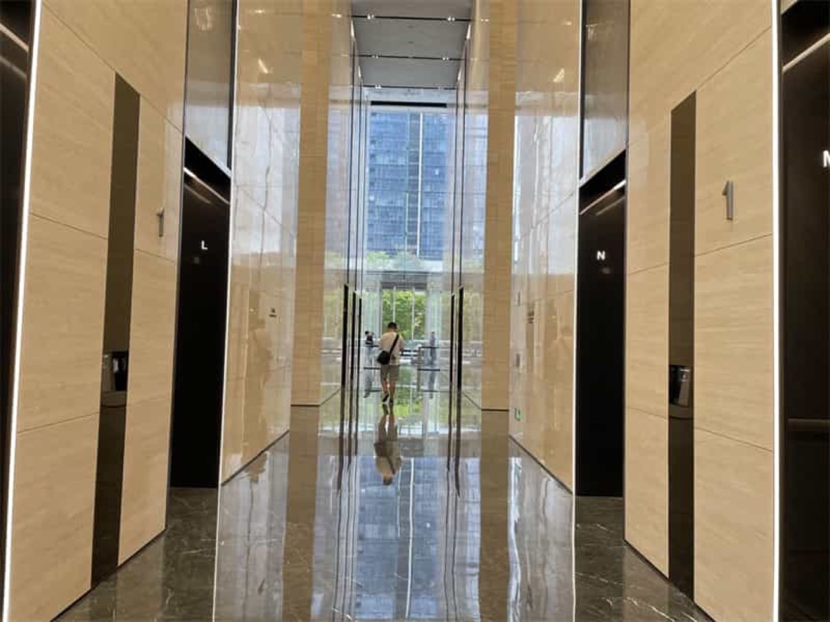 前海鸿荣源中心项目实景图三